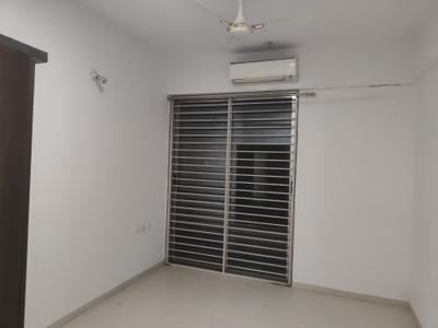 Bedroom Image of 4000 Sq.ft 3 BHK Apartment / Flat for rent in Sangath Posh, Chandkheda Ahmedabad for Rs. 45000