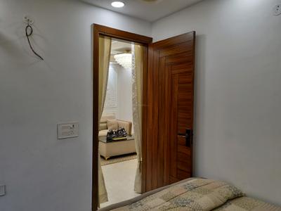 Bedroom Image of 810 Sq.ft 3 BHK Apartment / Flat for sale in Dwarka Mor New Delhi for Rs. 5500000