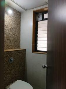 Common Bathroom Image of 720 Sq.ft 1 BHK Apartment / Flat for rent in Lodha Lakeshore Greens, Palava Phase 2 Thane for Rs. 17000