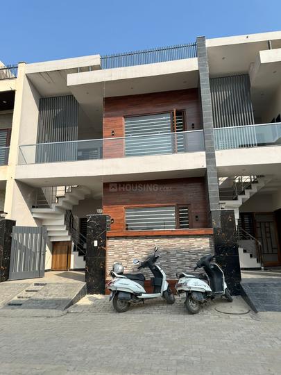 Sector 123 Main Image 1