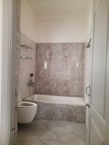 Bathroom Image of 2300 Sq.ft 3 BHK Duplex for rent in Pallikaranai Chennai for Rs. 35000