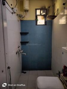 Bathroom Image of 1250 Sq.ft 2 BHK Apartment / Flat for rent in Shubham Apartment, Dharampeth Nagpur for Rs. 24000
