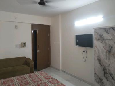 Bedroom Image of 367 Sq.ft 1 RK Apartment / Flat for rent in DLF Capital Greens Phase 1 And 2, Karampura New Delhi for Rs. 25500