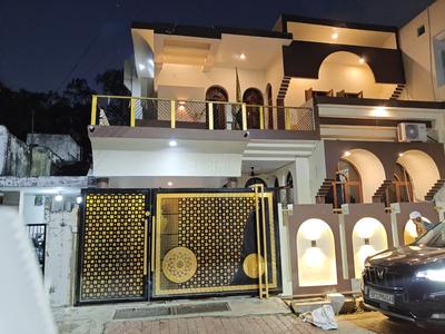 5 BHK Independent House