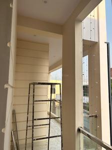 Balcony Image of 1650 Sq.ft 2 BHK Independent House for rent in Krishna Nagar Lucknow for Rs. 13000