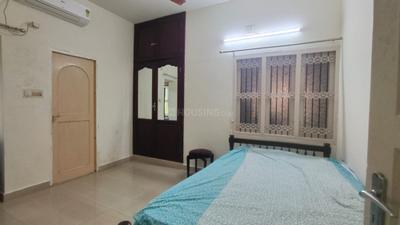 Bedroom Image of 1200 Sq.ft 2 BHK Independent House for rent in Vyttila Kochi for Rs. 32000