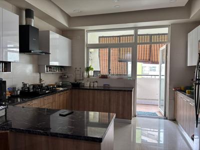 Kitchen Image of 4874 Sq.ft 4 BHK Apartment / Flat for rent in Parx Laureate, Sector 108 Noida for Rs. 150000