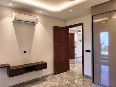 Bedroom Image of 1800 Sq.ft 3 BHK Builder Floor for sale in Ansal Versalia, Sector 67 Gurgaon for Rs. 22500000