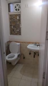 Bathroom Image of 950 Sq.ft 2 BHK Apartment / Flat for sale in Jaypee Kosmos, Sector 134 Noida for Rs. 7500000