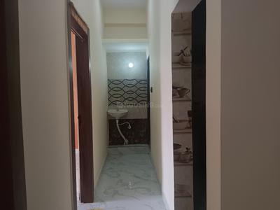 Bedroom Image of 1100 Sq.ft 2 BHK Independent House for rent in Gola Road Patna for Rs. 7000