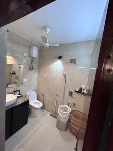 Bathroom Image of 900 Sq.ft 2 BHK Builder Floor for sale in Lajpat Nagar New Delhi for Rs. 13000000