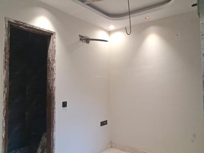 Bedroom Image of 900 Sq.ft 3 BHK Builder Floor for rent in Paschim Vihar New Delhi for Rs. 45000