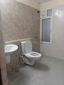 Bathroom Image of 1200 Sq.ft 2 BHK Apartment / Flat for rent in Assotech The Nest, Crossings Republik Ghaziabad for Rs. 18500