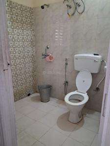 Bathroom Image of 1250 Sq.ft 3 BHK Apartment / Flat for sale in Jadavpur Kolkata for Rs. 9800000