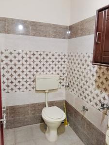 Bathroom Image of 1450 Sq.ft 3 BHK Apartment / Flat for sale in Kanuru Vijayawada for Rs. 6000000