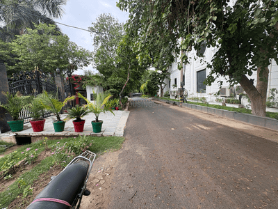 Image of 7200 Sq.ft Residential Plot / Land for sale in Palam Vihar, Gurgaon for Rs. 120000000