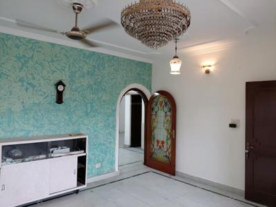 Living Room Image of 1550 Sq.ft 3 BHK Apartment / Flat for rent in Sarita Vihar New Delhi for Rs. 45000