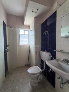Bathroom Image of 1300 Sq.ft 3 BHK Apartment / Flat for sale in Diamond City West, Sarsuna Kolkata for Rs. 7800000
