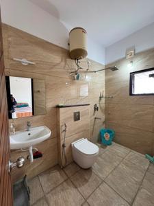 Image of 1750 Sq.ft 2 BHK Apartment / Flat for rent in Cox Town, Bengaluru for Rs. 75000