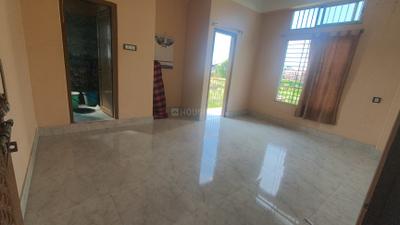 Bedroom Image of 1100 Sq.ft 2.5 BHK Independent House for rent in Jalukbari Guwahati for Rs. 16000