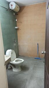 Image of 1300 Sq.ft 2 BHK Apartment / Flat for rent in Kumar Picasso Tower A B1 B2 E O1 O2, Hadapsar, Pune for Rs. 37000