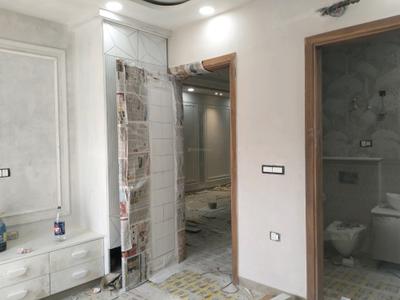 Bedroom Image of 1440 Sq.ft 3 BHK Builder Floor for sale in Mukherjee Nagar New Delhi for Rs. 23000000