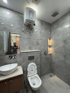 Bathroom Image of 1050 Sq.ft 2 BHK Builder Floor for rent in Tagore Garden Extension New Delhi for Rs. 40000