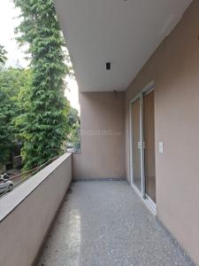 Balcony Image of 1400 Sq.ft 3 BHK Builder Floor for sale in Paschim Vihar New Delhi for Rs. 30000000