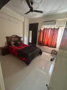 Bedroom Image of 1100 Sq.ft 2.5 BHK Apartment / Flat for rent in Sethi Max Royal, Sector 76 Noida for Rs. 30000