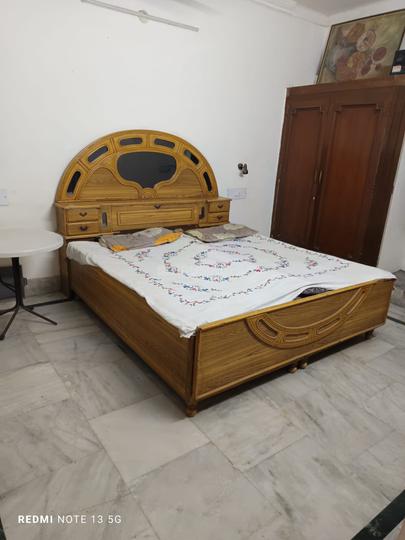 New Lajpat Nagar, Model Gram Bedroom 1
