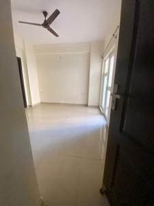 Hall Image of 1700 Sq.ft 3 BHK Apartment / Flat for sale in Amrapali Crystal Homes Phase 1, Sector 76 Noida for Rs. 23000000