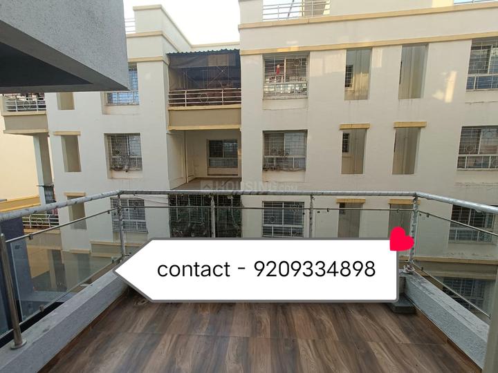 Apple Galaxy Main Image 1