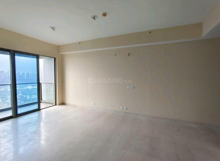 Paras Dews Main Image 1