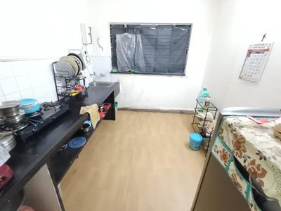 Kitchen Image of 650 Sq.ft 1 BHK Apartment / Flat for rent in Erandwane Pune for Rs. 26000