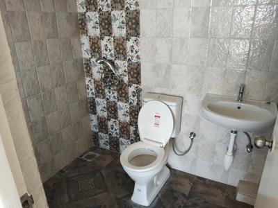 Bathroom Image of 335 Sq.ft 1 BHK Apartment / Flat for sale in Mahindra Happinest Kalyan, Bhiwandi Thane for Rs. 4000000
