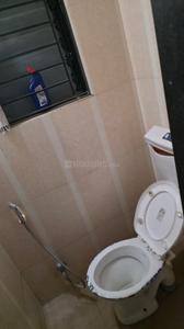 Bathroom Image of 900 Sq.ft 2 BHK Apartment / Flat for sale in Magarpatta Annex, Magarpatta City Pune for Rs. 12500000