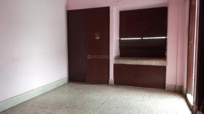 Bedroom Image of 1000 Sq.ft 2 BHK Apartment / Flat for sale in Tollygunge Kolkata for Rs. 4000000