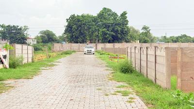 Image of 900 Sq.ft Residential Plot / Land for sale in Kishor Pura, Vrindavan for Rs. 1500000