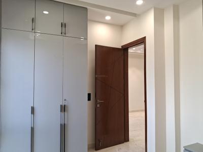 Bedroom Image of 1350 Sq.ft 3 BHK Builder Floor for sale in Paschim Vihar New Delhi for Rs. 28500000