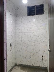 Common Bathroom Image of 900 Sq.ft 3 BHK Apartment / Flat for sale in Govindpuram Ghaziabad for Rs. 4500000