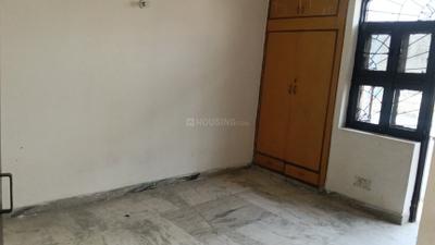 Bedroom Image of 1250 Sq.ft 1.5 BHK Independent House for rent in Sector 12 Noida for Rs. 23000