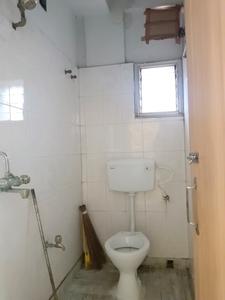 Common Bathroom Image of 760 Sq.ft 2 BHK Builder Floor for rent in Tollygunge Kolkata for Rs. 24000