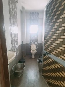 Bathroom Image of 1200 Sq.ft 2 BHK Apartment / Flat for rent in Manewada Nagpur for Rs. 25000