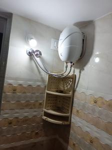 Bathroom Image of 700 Sq.ft 1 BHK Independent House for rent in HBR Layout Bengaluru for Rs. 21500
