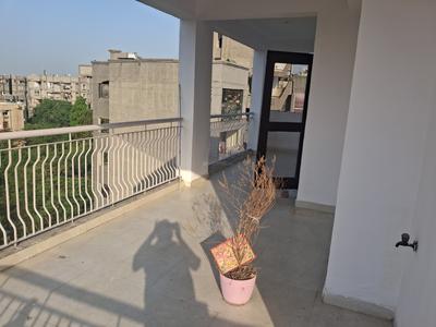 Balcony Image of 1800 Sq.ft 3 BHK Apartment / Flat for sale in CGHS Sabka Ghar Apartments, Sector 6 Dwarka New Delhi for Rs. 27000000