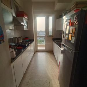 Kitchen Image of 2000 Sq.ft 3 BHK Apartment / Flat for rent in Prateek Stylome, Sector 45 Noida for Rs. 62000