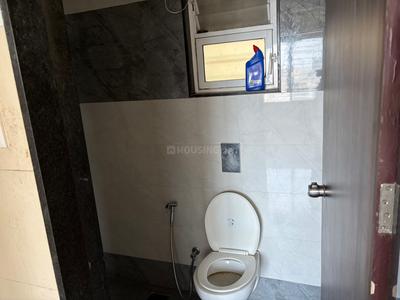 Bathroom Image of 1050 Sq.ft 2 BHK Apartment / Flat for rent in Treeland, Gangapur Nashik for Rs. 27000
