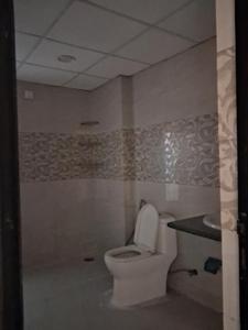 Bedroom One Image of 2385 Sq.ft 4 BHK Apartment / Flat for rent in Supertech Cape Town, Sector 74 Noida for Rs. 51000
