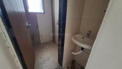 Bathroom Image of 1000 Sq.ft 2 BHK Apartment / Flat for rent in Prayeja City, Nanded Pune for Rs. 24000