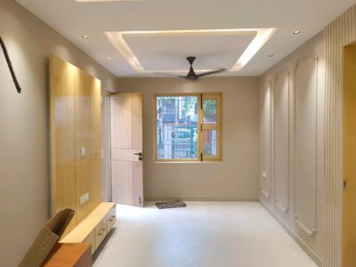 Living Room Image of 1300 Sq.ft 3 BHK Builder Floor for sale in Janakpuri New Delhi for Rs. 22500000